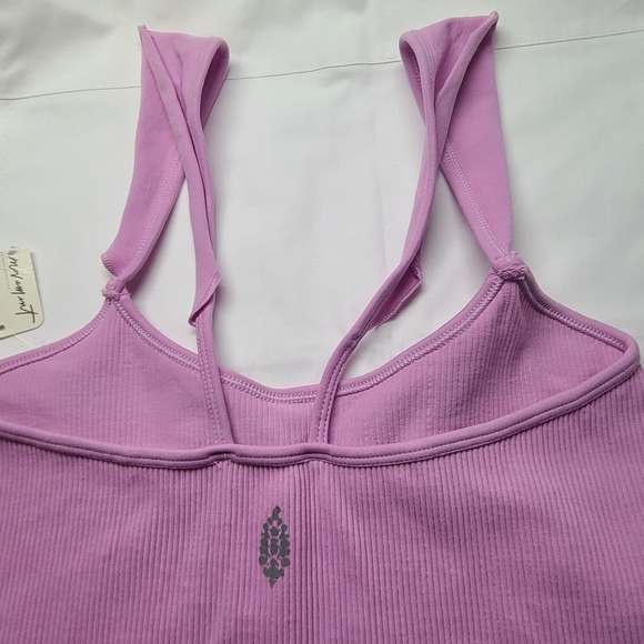 Free People Movement pink, ribbed, bralette with ruffled design, NWT, Size M/L - Picture 7 of 8